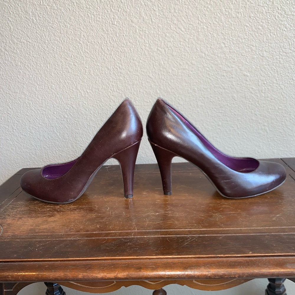 Dark Brown Steve Madden Almond Toe Heels *2 for $5* - Picture 8 of 8
